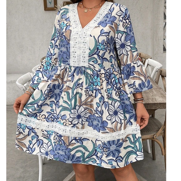 Plus Floral Print V neck High Waisted Dress - Picture 4 of 12